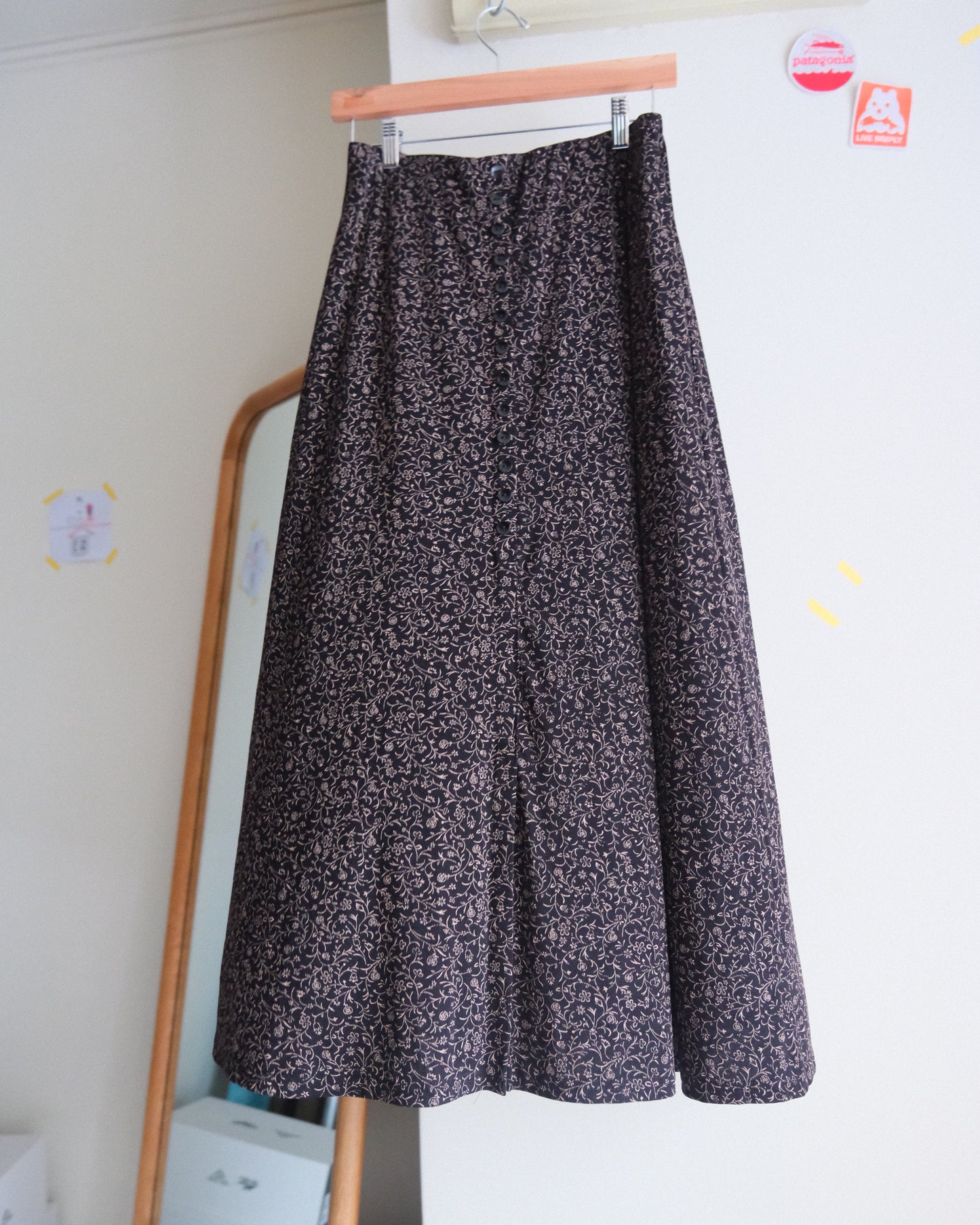 【TOD LADIESWEAR ARCHIVES】90s Flower Print Skirt