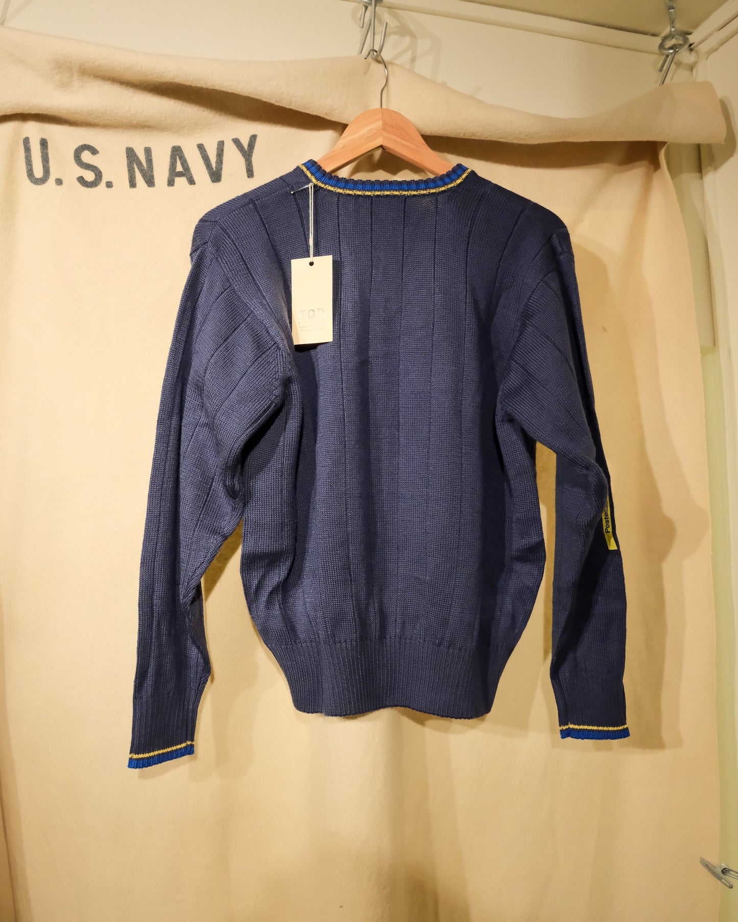 【 TOD 】【WOMENS L】ITALY POSTMAN SWEATER DEADSTOCK