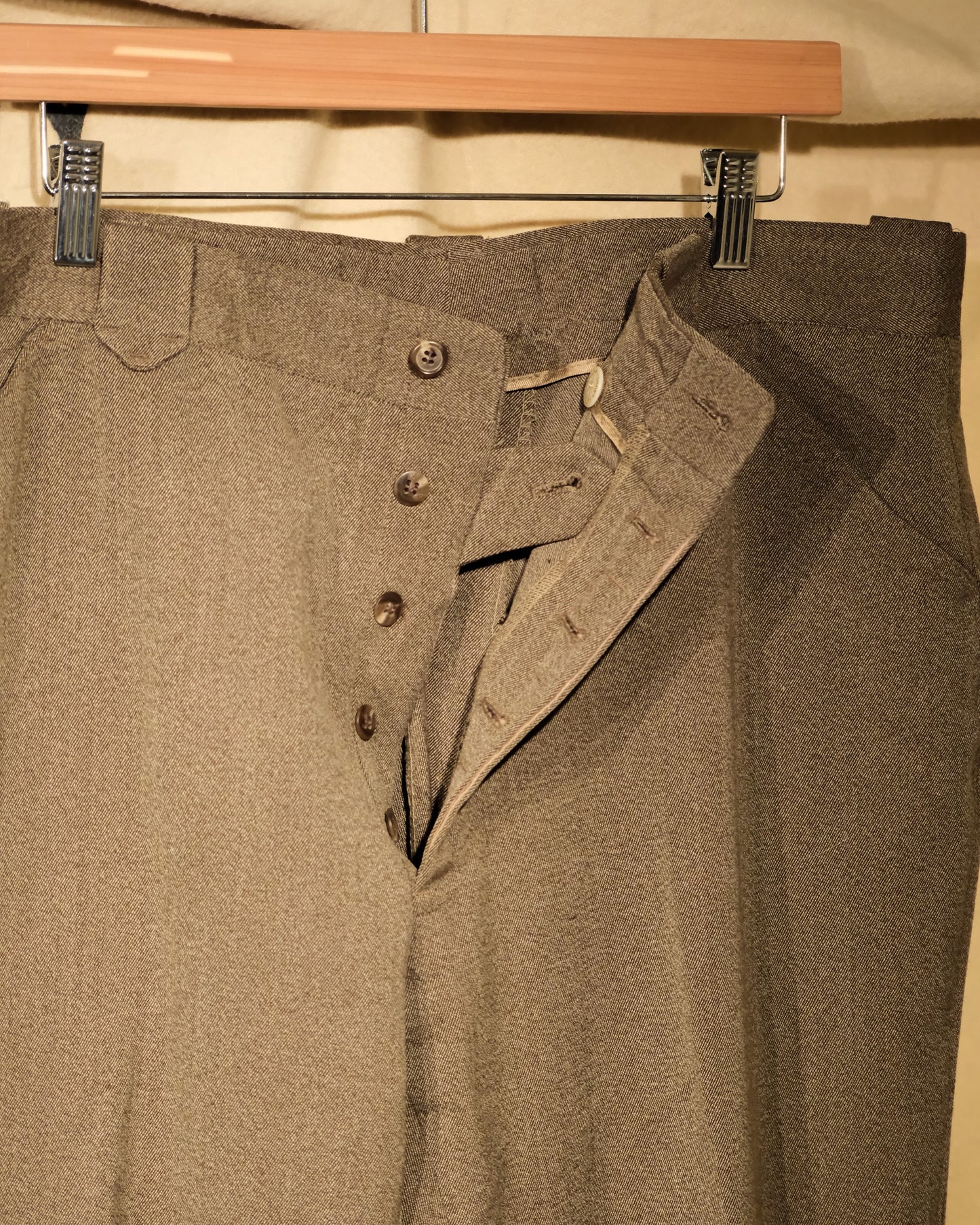 【 TOD 】【 W38 】POLO, WOOL TROUSERS, BROWN